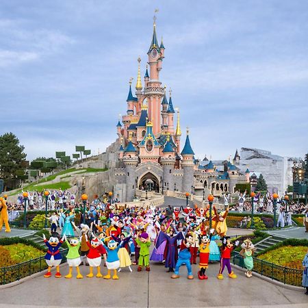Appartement Disneyland Idealement Situe 塞里斯 外观 照片